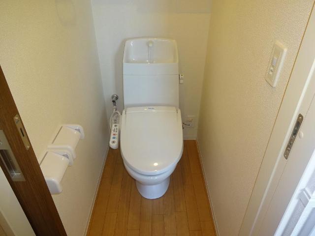 トイレ　シャワー付トイレ