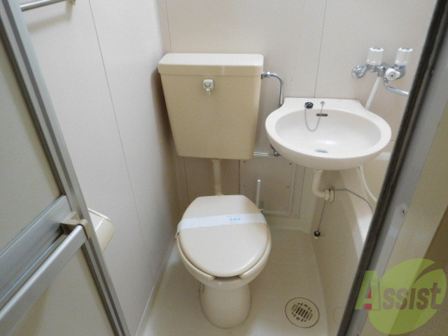 トイレ　真っ白お手洗いで清潔的です