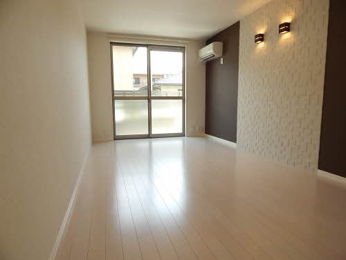 居室・リビング　※別号室の写真です。