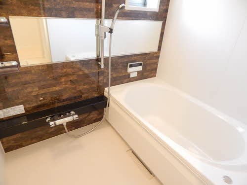 バス・シャワールーム　※別号室の写真です。