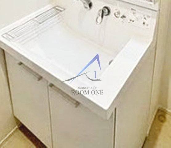 洗面設備　独立洗面台です。