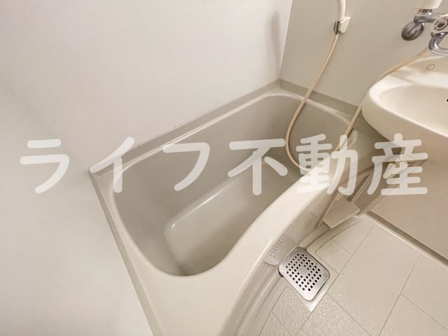 バス・シャワールーム　お風呂で日々の疲れを落としましょう