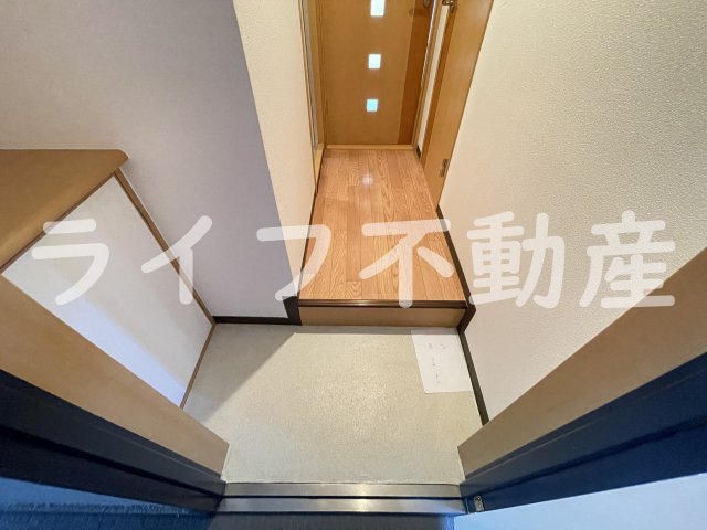 玄関　明るい玄関です