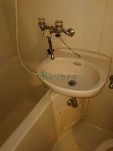 洗面設備　別室参考画像です