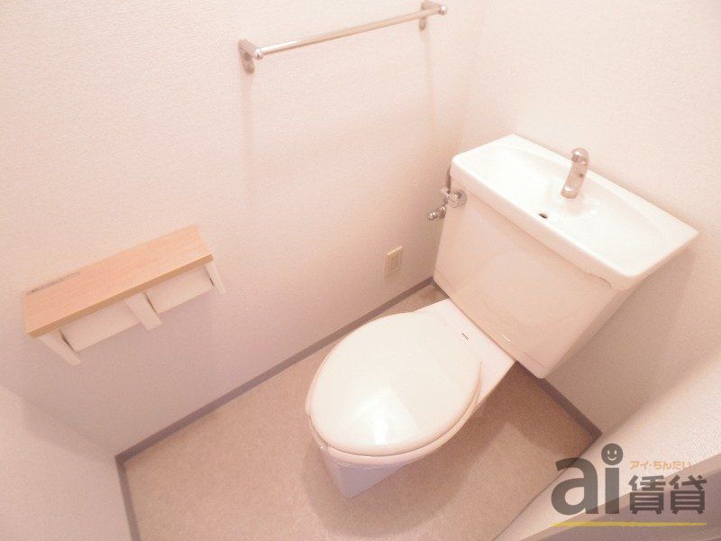 トイレ　※同仕様写真