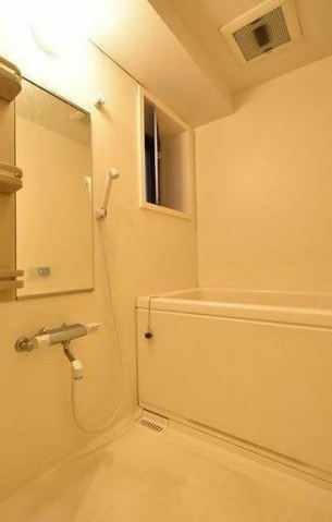 バス・シャワールーム　浴室