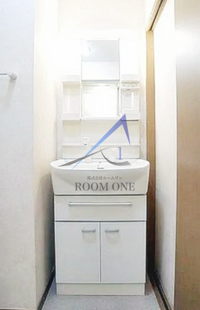 洗面設備　洗面台です。