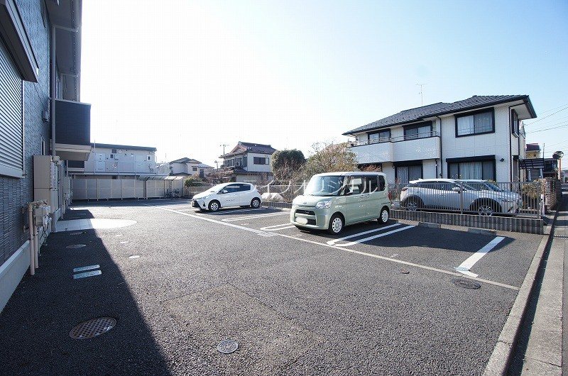 その他　敷地内駐車場(6600円/月)