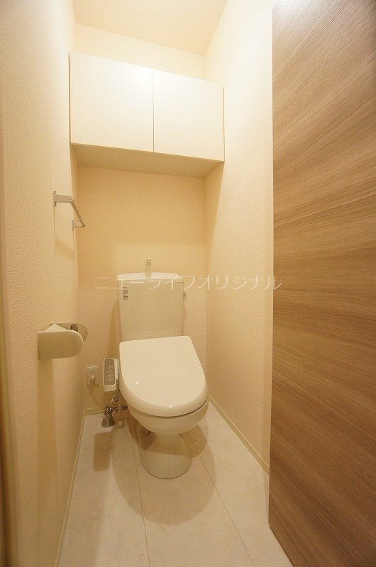 トイレ　トイレには快適な温水洗浄便座付