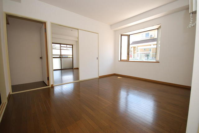 居室・リビング　リビング