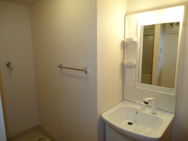 洗面設備　忙しい朝には欠かせない洗面所です