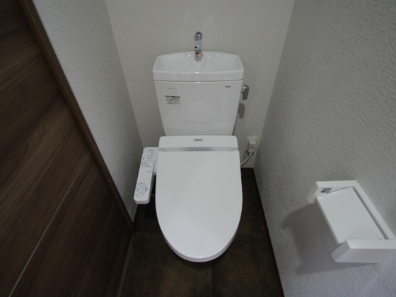 トイレ　※別号室の写真使用