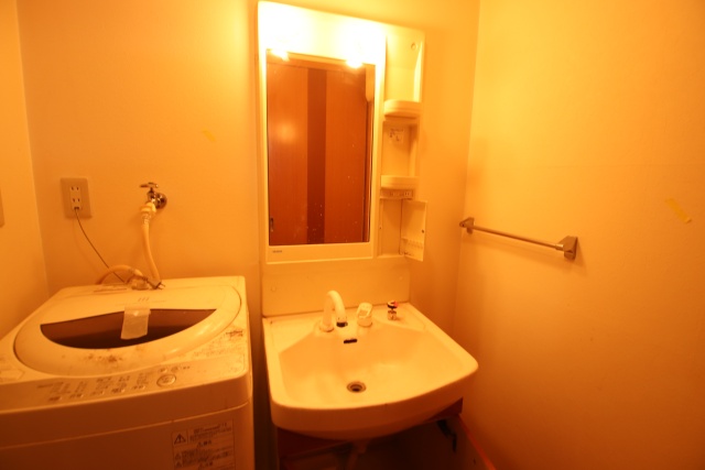 洗面設備　※別室の参考写真の為、現況優先です。