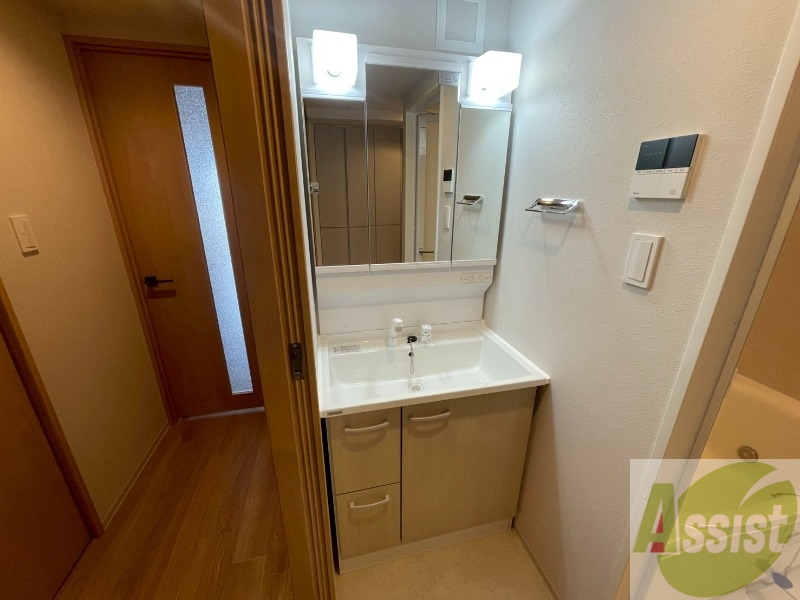 洗面設備　シャンプードレッサーで身支度もラクラクです！