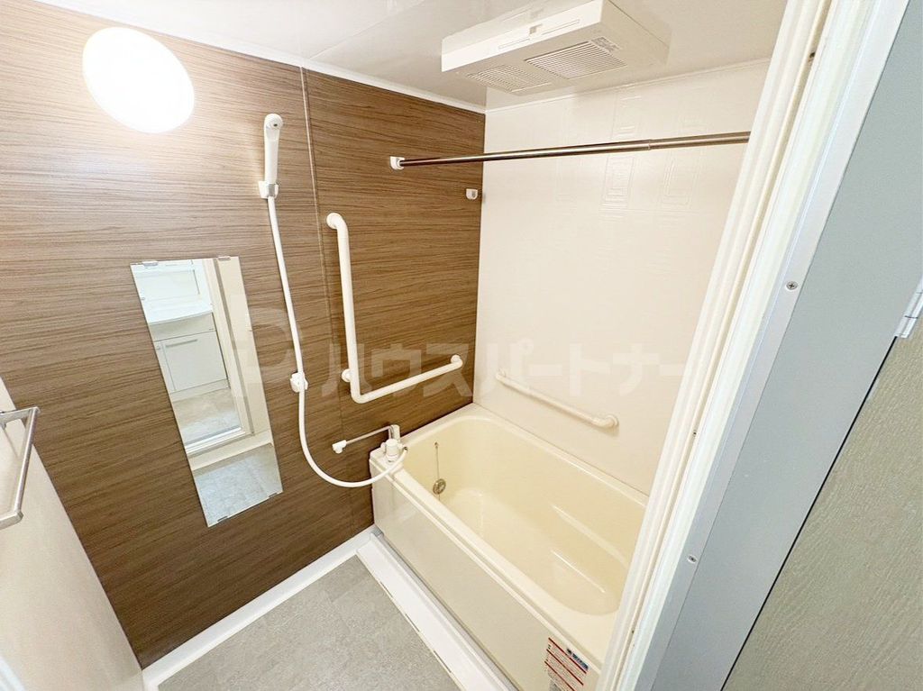 バス・シャワールーム　バス