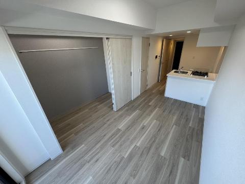 居室・リビング　室内