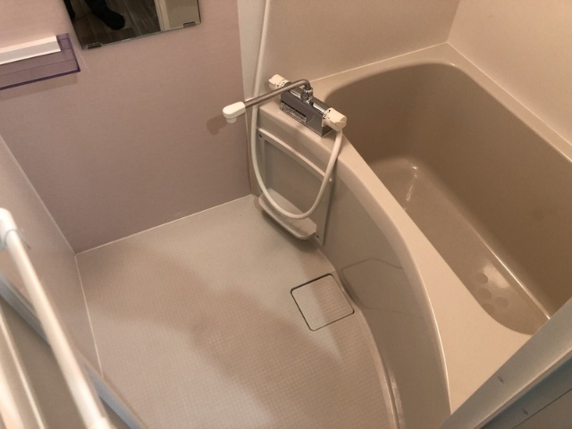 バス・シャワールーム