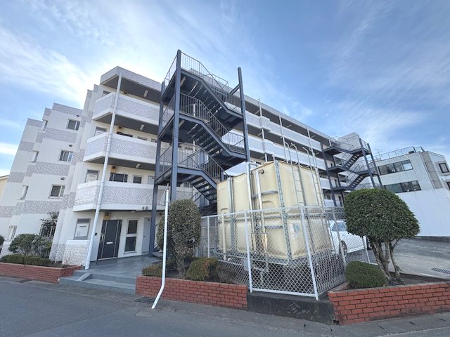 建物外観　ピアコート越谷のご紹介は住まいの窓口アソシエにお任せ下さい。