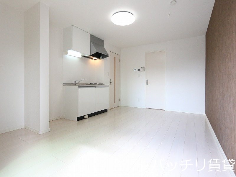 居室・リビング　別号室タイプの為、現状を優先致します。