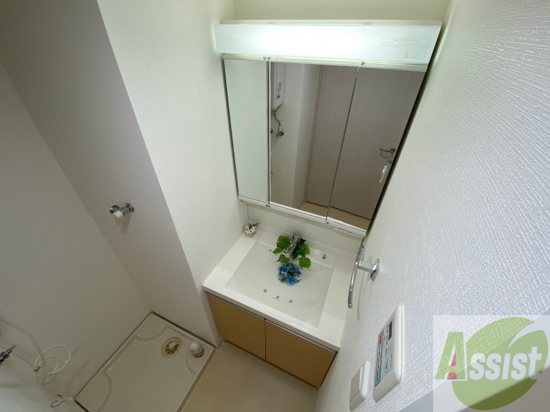 洗面設備　こちらに洗面台があります。朝の洗顔はこちらで。