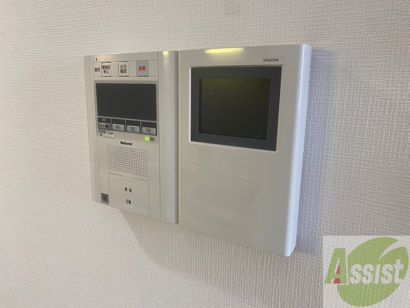 セキュリティ　ＴＶモニター付インターホンです。来客者の顔が見えるので安心