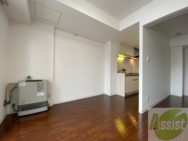 居室・リビング　広くてきれいなリビングです！快適に過ごせそうですね。