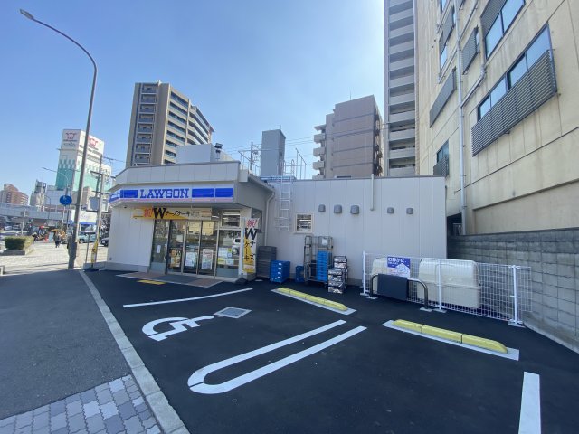 コンビニ　ローソン　宝塚栄町三丁目店（コンビニ）まで104m