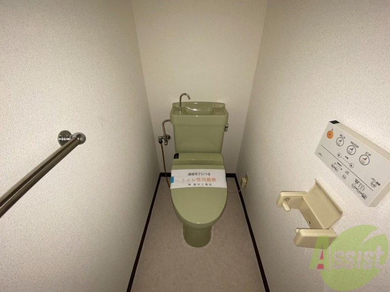 トイレ　トイレとお風呂が別なので清潔に使えて嬉しいですね。