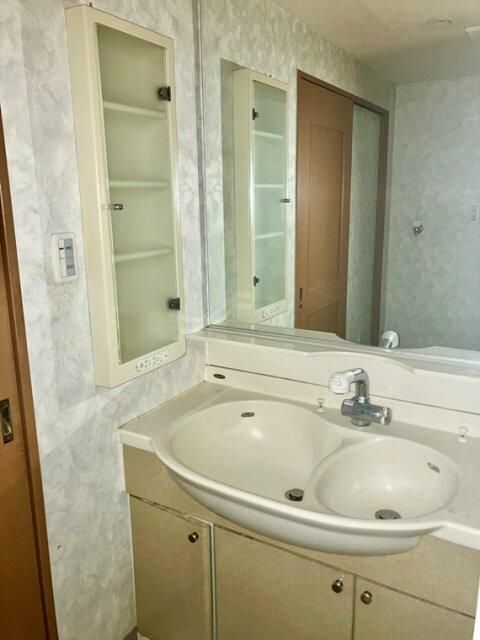 洗面設備　洗面化粧台