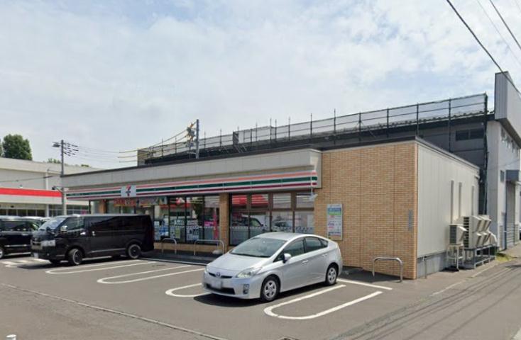 コンビニ　セブンイレブン（コンビニ）まで314m