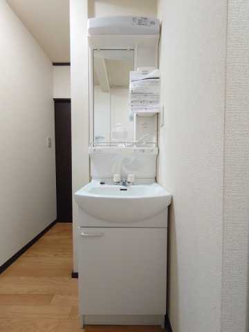 洗面設備　室内見学承ります。当店掲載物件以外もまとめてお問合頂けます。