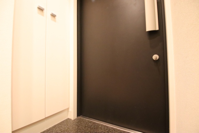 玄関　※別室の参考写真の為、現況優先です。