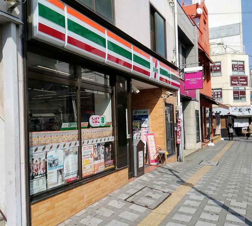 コンビニ　セブンイレブン福山駅前店（コンビニ）まで127m