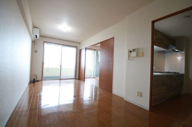 居室・リビング　※別室の参考写真の為、現況優先です。