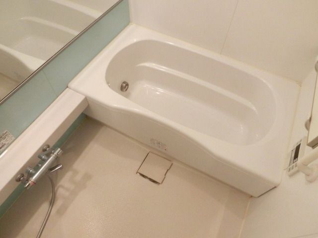 バス・シャワールーム　反転あり