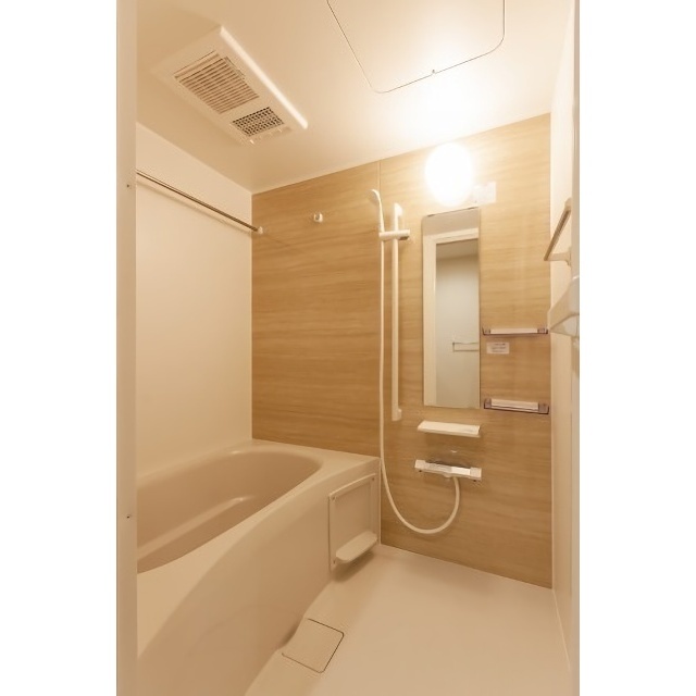 バス・シャワールーム　バスルーム