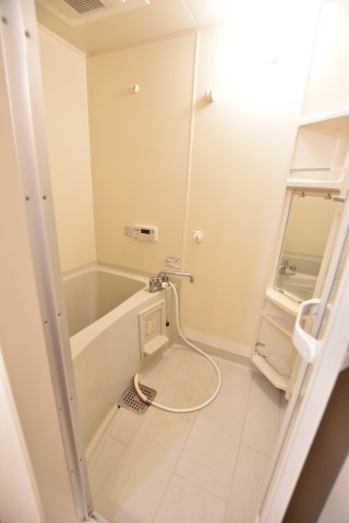 バス・シャワールーム　別号室の写真です。ご参考までに