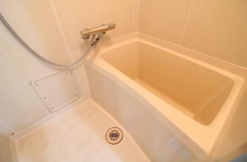 バス・シャワールーム　一日の疲れを癒しましょう。