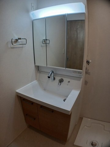 洗面設備　脱衣スペースもあります