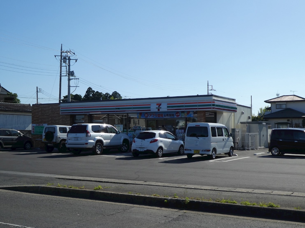 コンビニ　セブンイレブン ひたちなか東中根店（コンビニ）まで587m