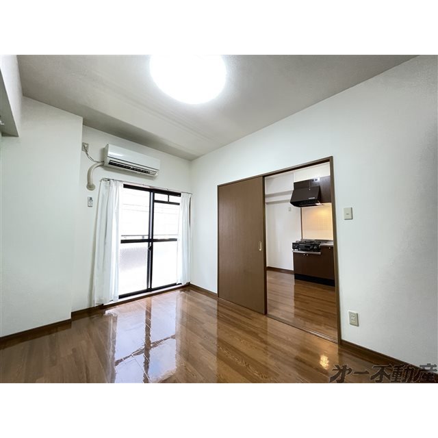 居室・リビング　洋室