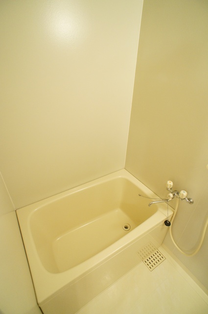 バス・シャワールーム　日々の暮らしに欠かせないお風呂です