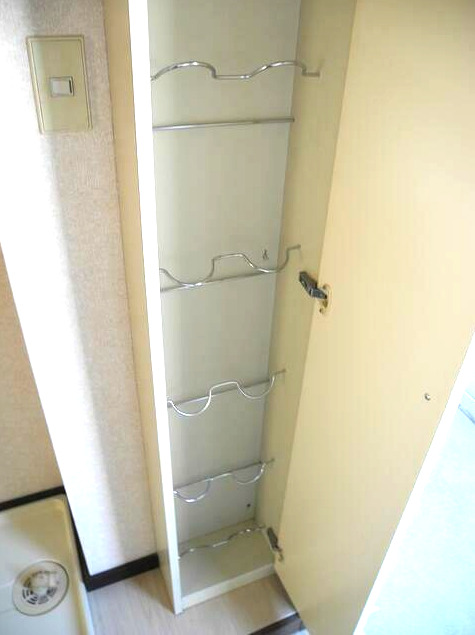 その他共有部分　一人暮らしには充分なシューズクロゼット