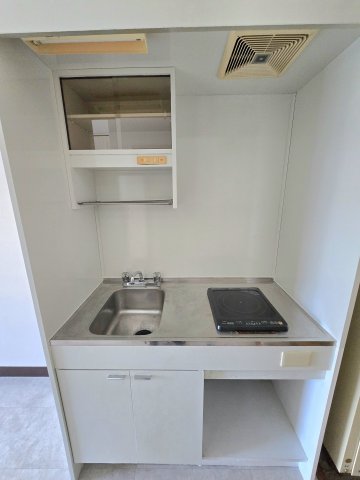 キッチン　コンロはIHクッキングヒーター