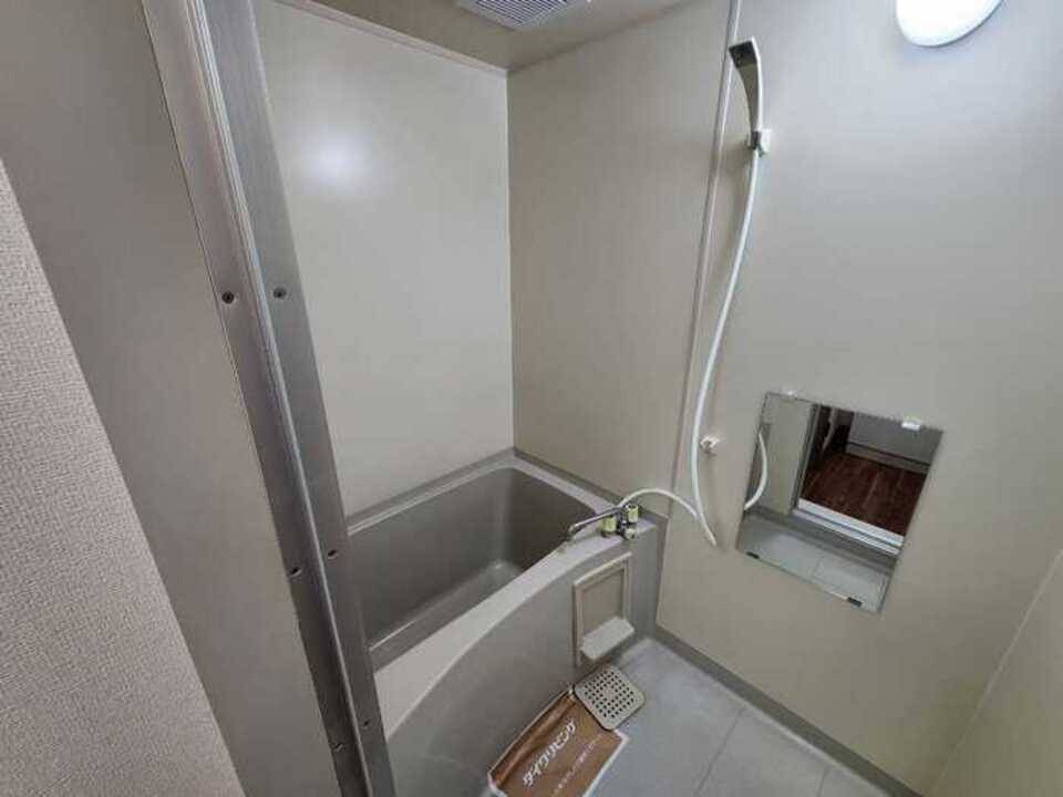 バス・シャワールーム　浴室