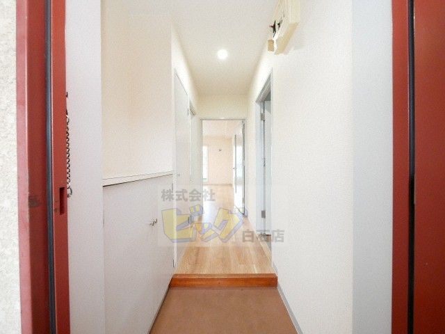 玄関　スッキリとした広々玄関です♪