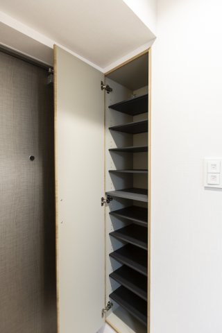 玄関　シンプルで使いやすい玄関です