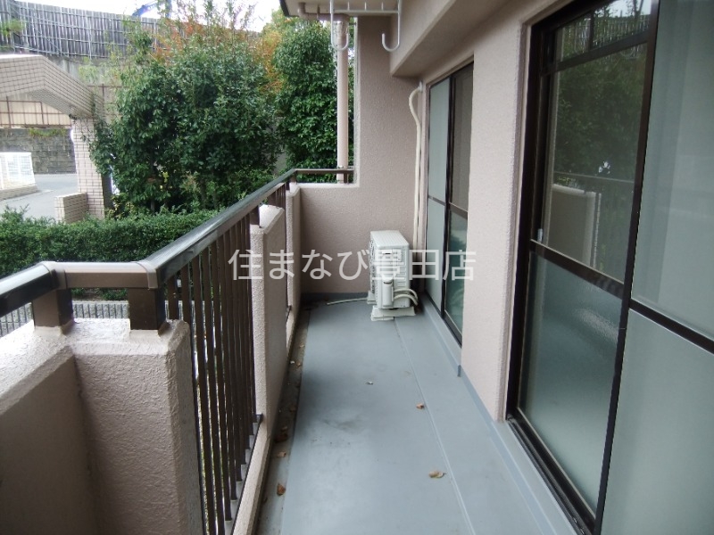 バルコニー　同型別部屋写真