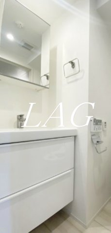 洗面設備　独立洗面台です。