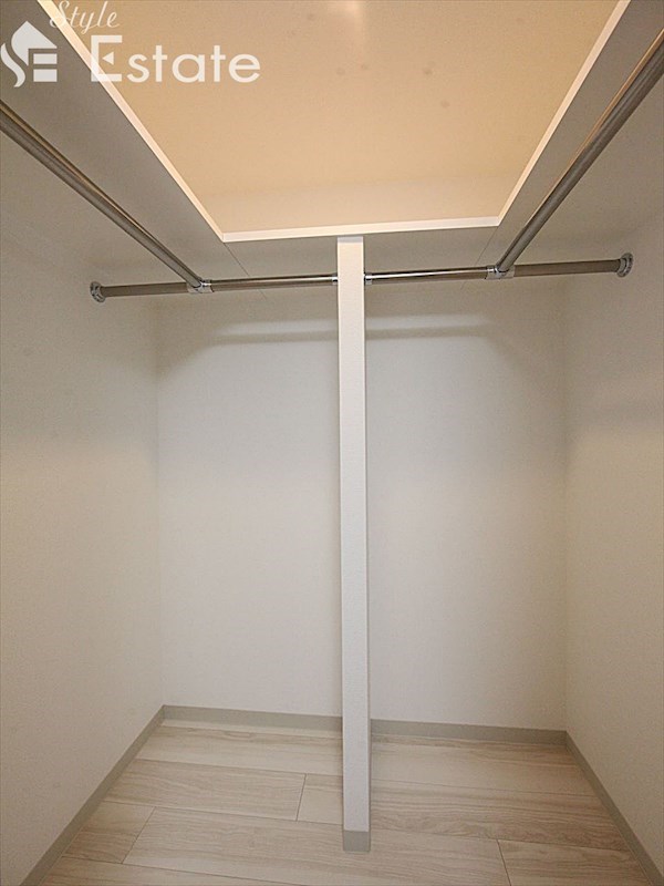 収納　ウォークインクローゼット